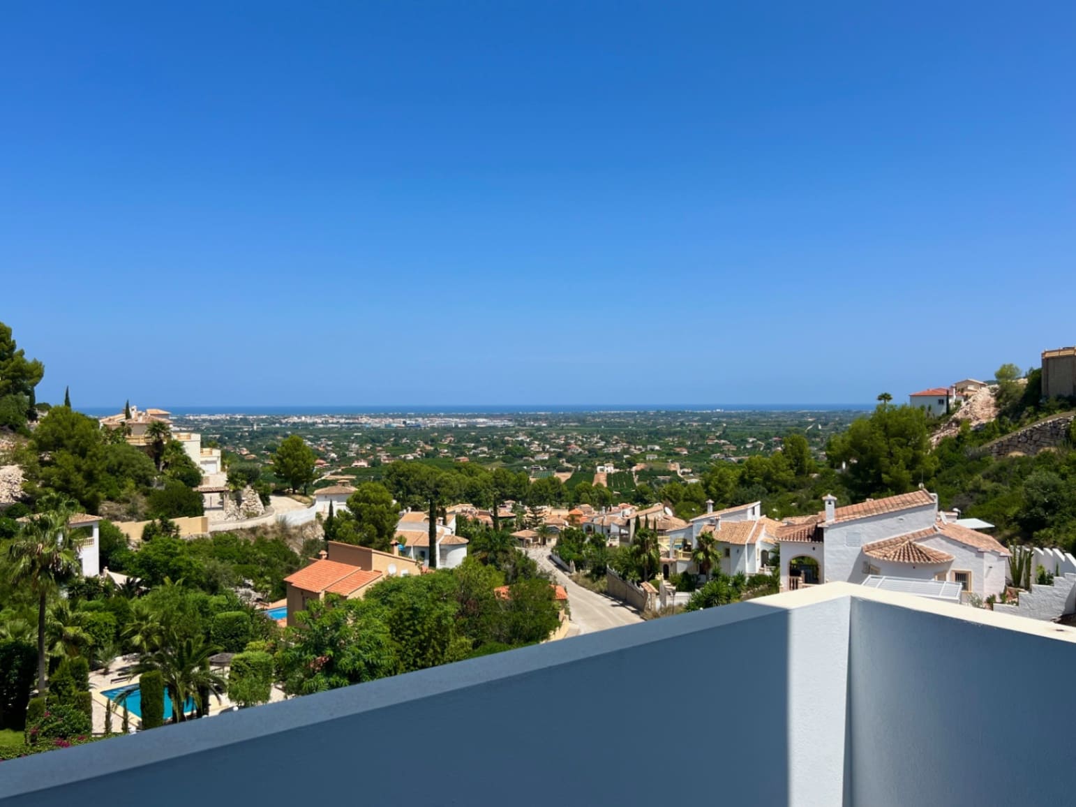 3 bedroom Townhouse for rent in Pedreguer with pool garage - € 1,200 (Ref: 8901600)