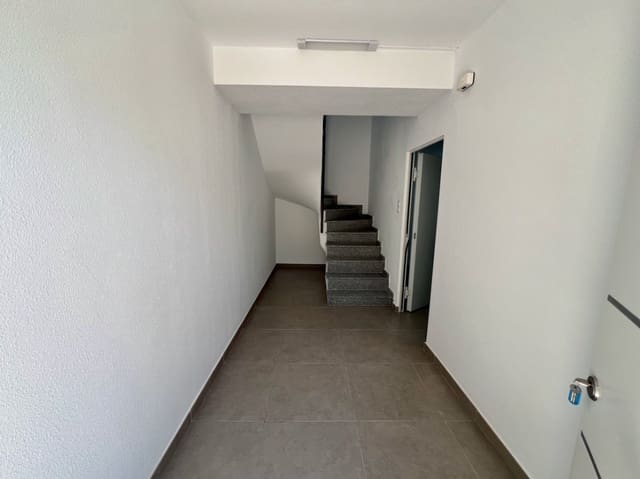 3 bedroom Townhouse for rent in Pedreguer with pool garage - € 1,200 (Ref: 8901600)