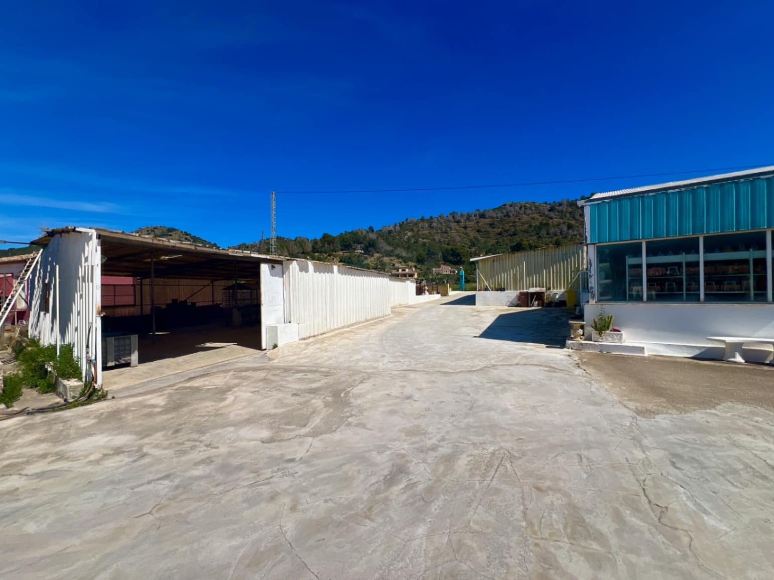 Erhverv til leje i Pedreguer med garage - € 5.000 (Ref: 8913665)