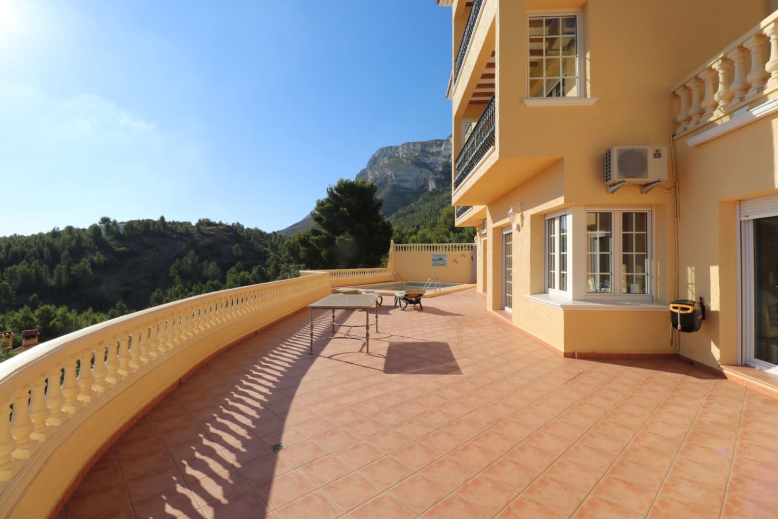 6 slaapkamer Villa te koop in Denia met zwembad garage - € 899.999 (Ref: 8957915)