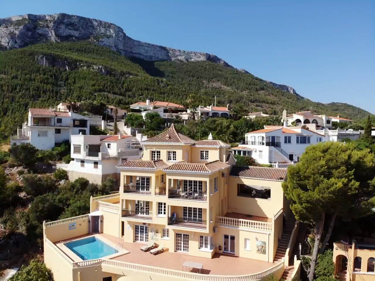 6 slaapkamer Villa te koop in Denia met zwembad garage - € 899.999 (Ref: 8957915)