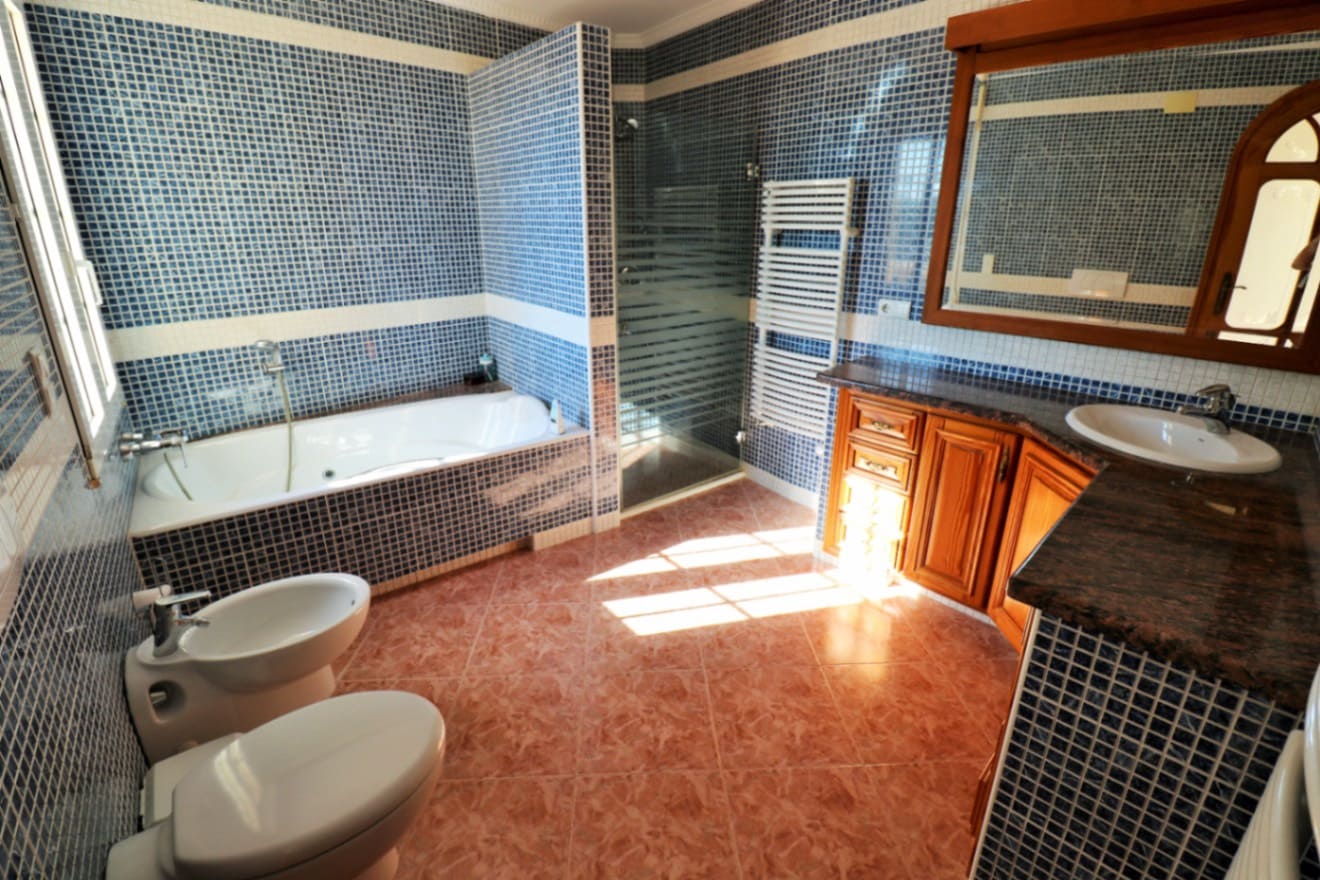 6 slaapkamer Villa te koop in Denia met zwembad garage - € 899.999 (Ref: 8957915)