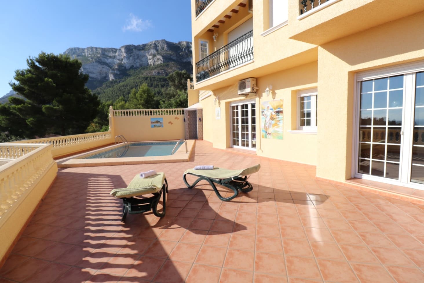 6 slaapkamer Villa te koop in Denia met zwembad garage - € 899.999 (Ref: 8957915)