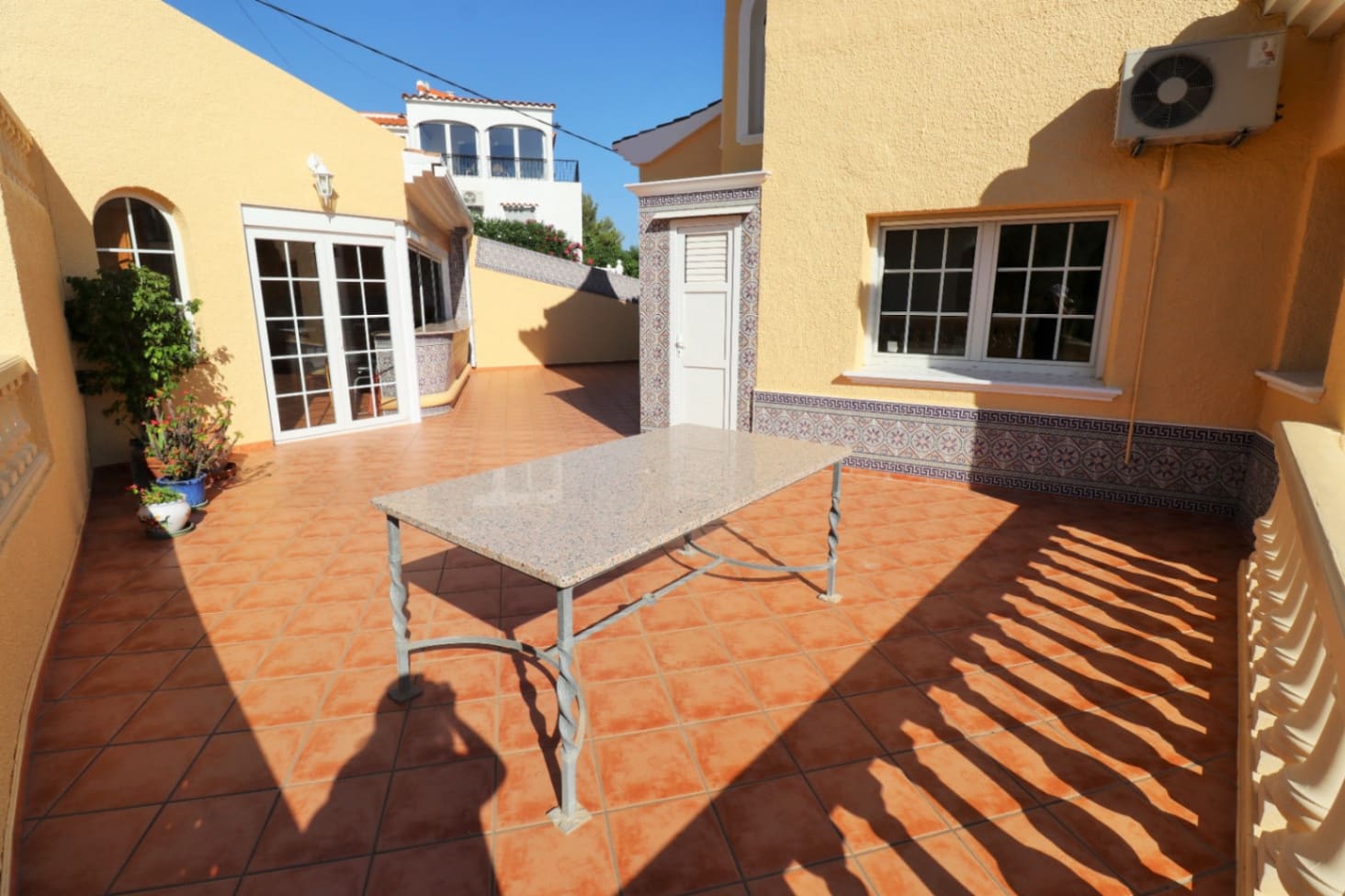 6 slaapkamer Villa te koop in Denia met zwembad garage - € 899.999 (Ref: 8957915)