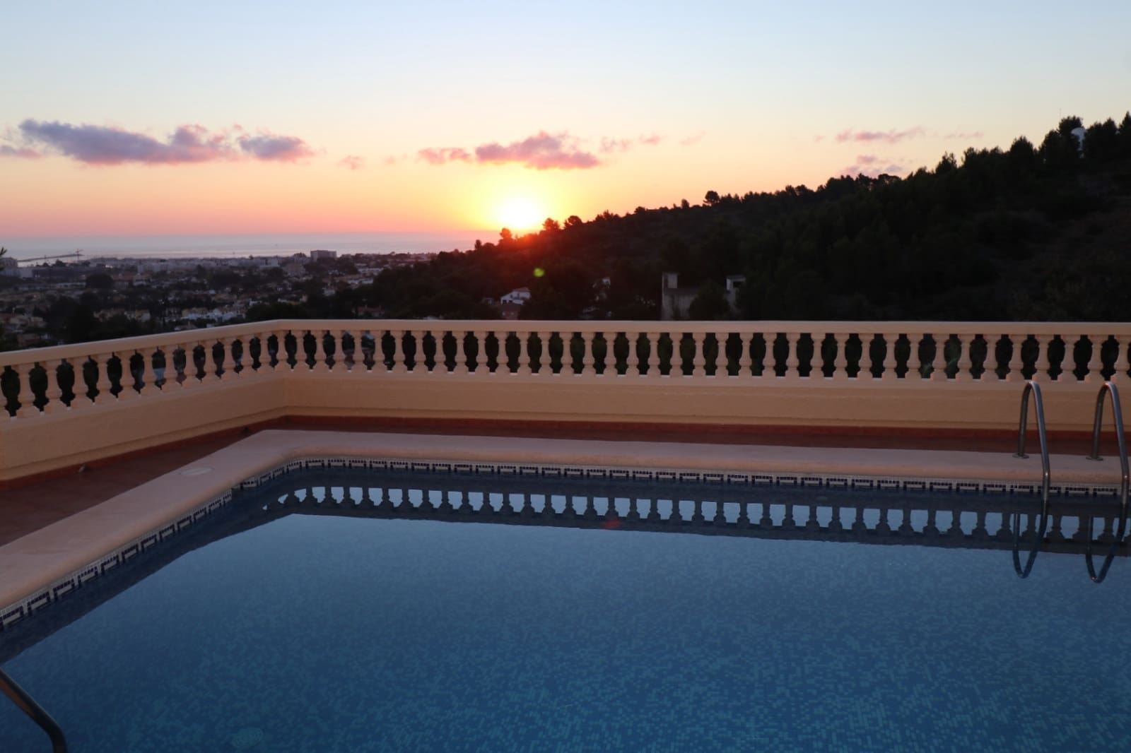 6 slaapkamer Villa te koop in Denia met zwembad garage - € 899.999 (Ref: 8957915)