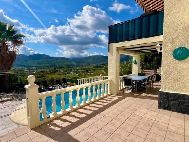 2 slaapkamer Villa te koop in Jalón / Xaló - € 429.000 (Ref: 8980378)