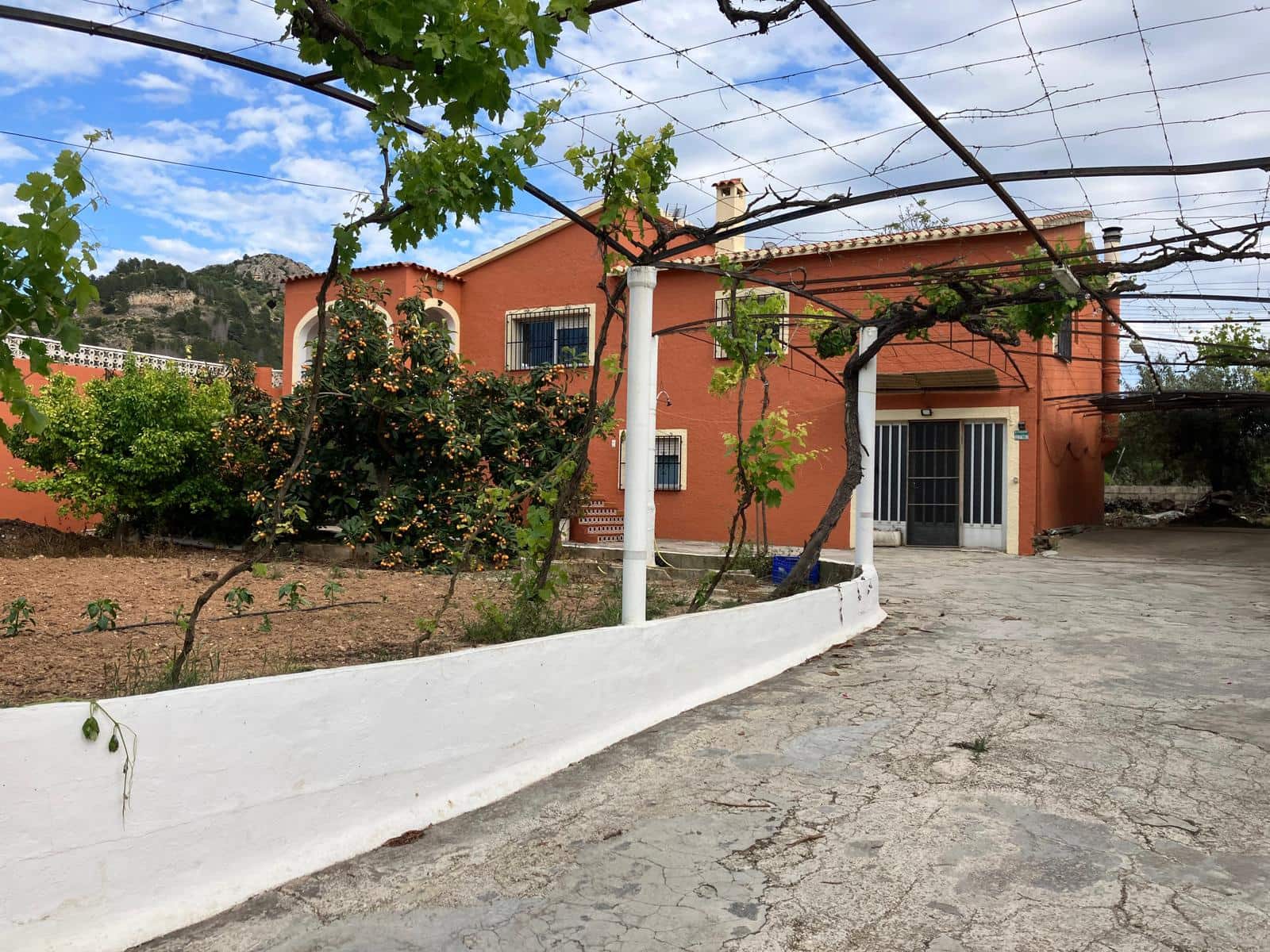 3 bedroom Finca/Country House for rent in Pedreguer with garage - € 1,300 (Ref: 8989946)