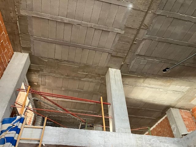 Commercial for sale in Oliva Pueblo, Oliva - € 280,000 (Ref: 9133149)