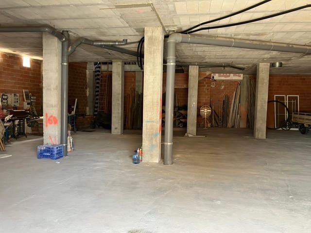 Commercial for sale in Oliva Pueblo, Oliva - € 280,000 (Ref: 9133149)