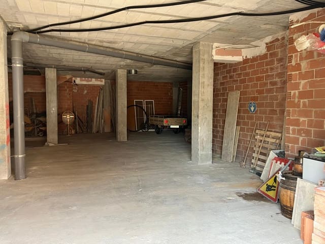 Commercial for sale in Oliva Pueblo, Oliva - € 280,000 (Ref: 9133149)