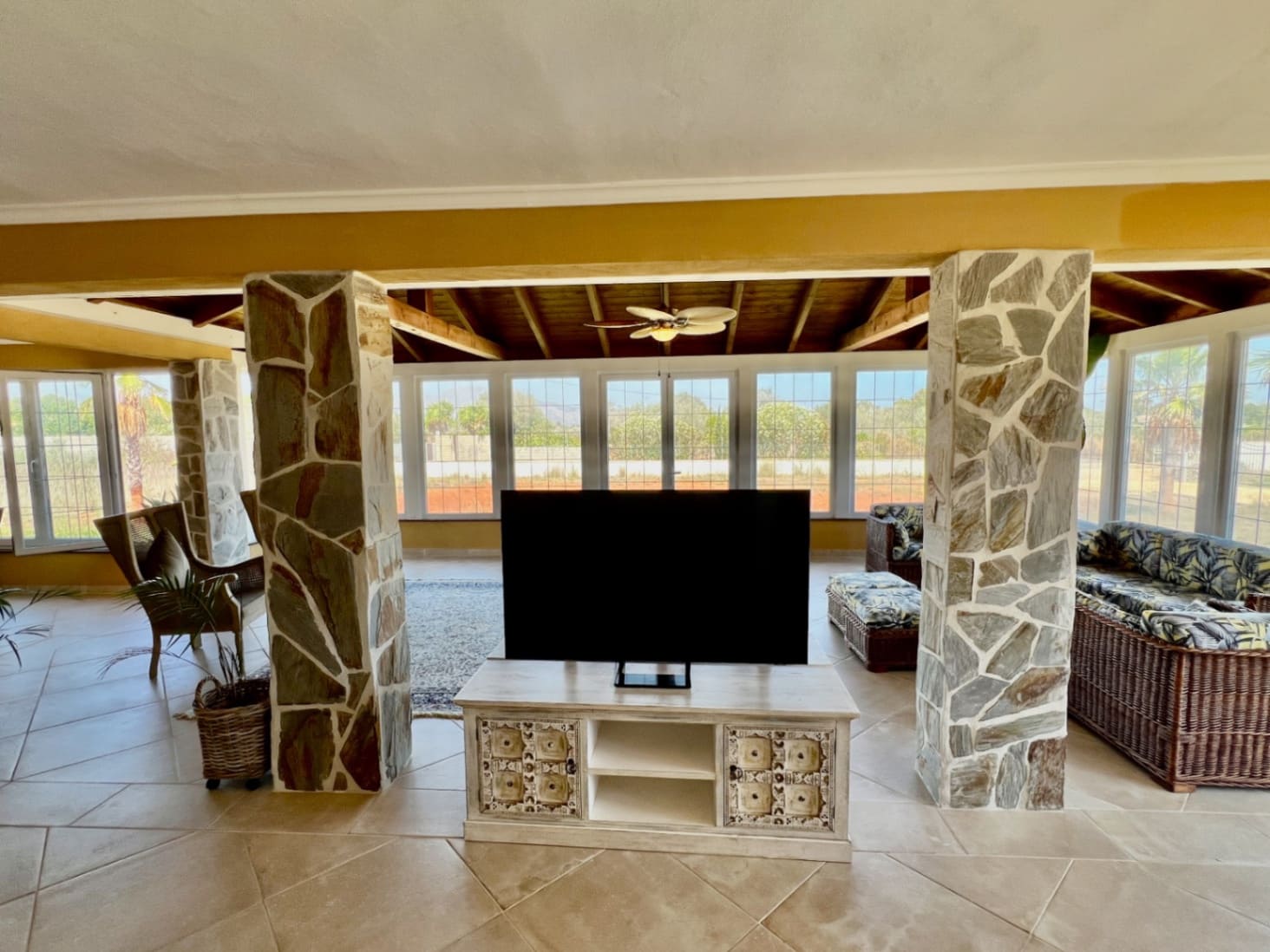 6 slaapkamer Villa te koop in Pedreguer met garage - € 875.000 (Ref: 9190751)