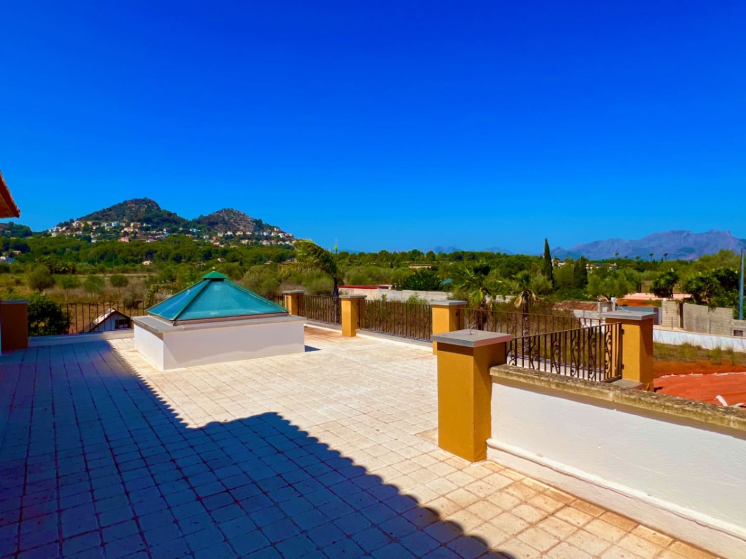 6 slaapkamer Villa te koop in Pedreguer met garage - € 875.000 (Ref: 9190751)