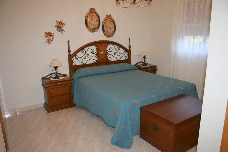 3 soveværelse Villa til leje i Pedreguer med swimmingpool garage - € 2.000 (Ref: 9205333)