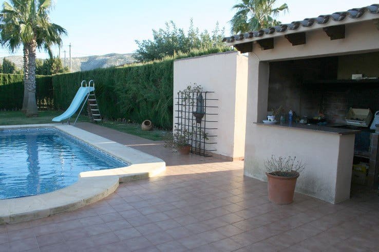 3 soveværelse Villa til leje i Pedreguer med swimmingpool garage - € 2.000 (Ref: 9205333)