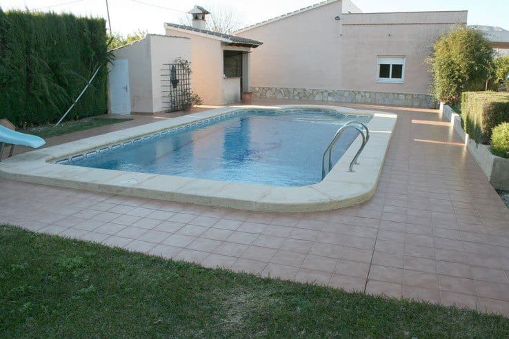 3 soveværelse Villa til leje i Pedreguer med swimmingpool garage - € 2.000 (Ref: 9205333)