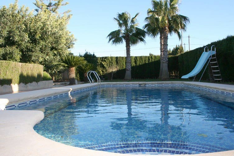 3 soveværelse Villa til leje i Pedreguer med swimmingpool garage - € 2.000 (Ref: 9205333)