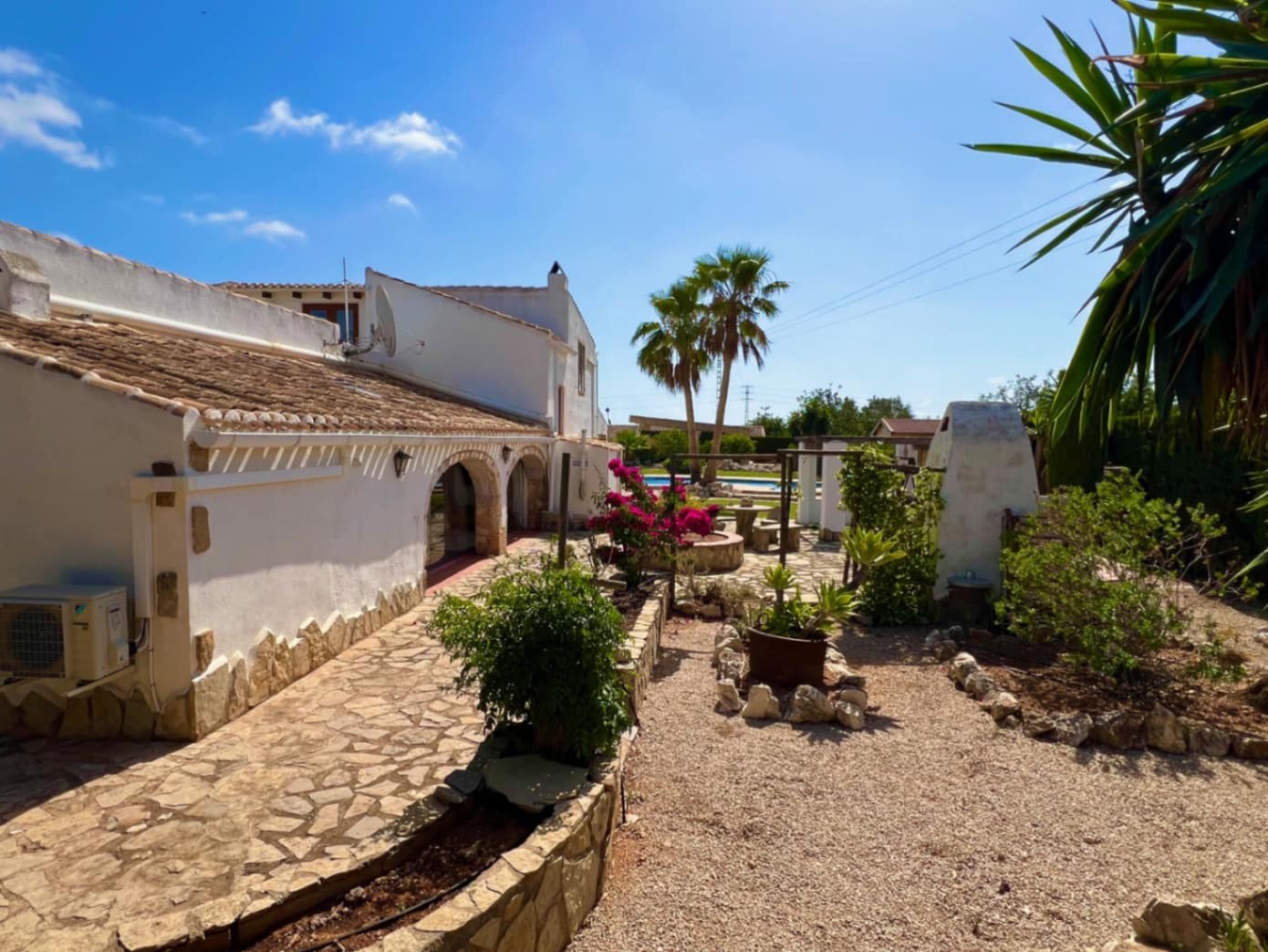 5 soveværelse Villa til salg i Javea / Xabia med swimmingpool garage - € 799.000 (Ref: 9239355)