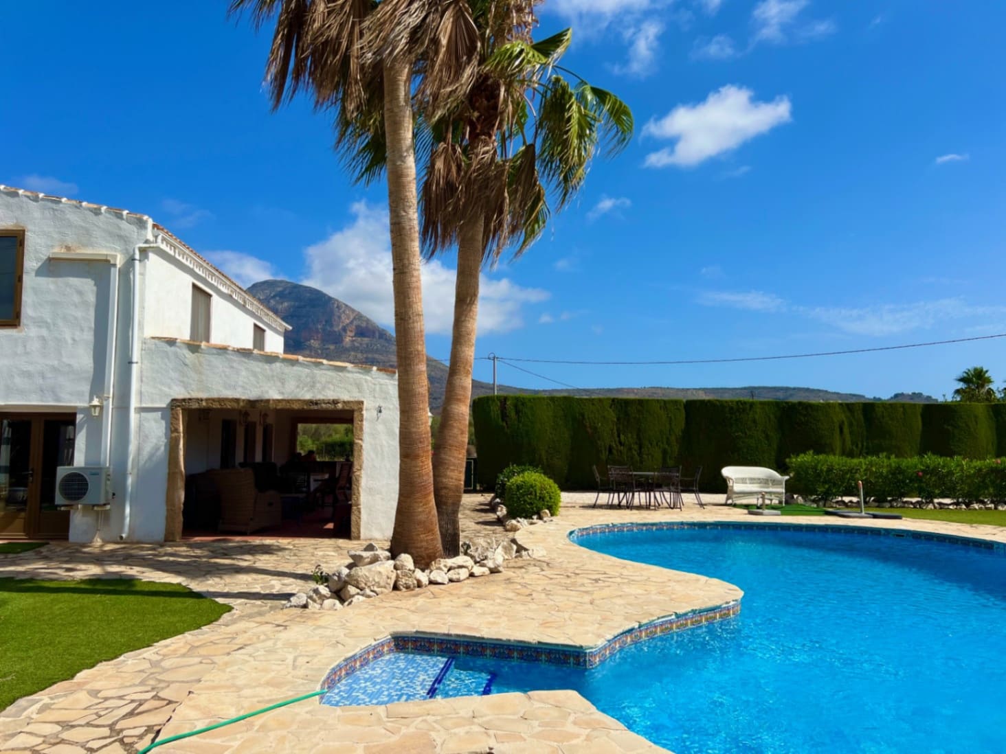 5 soveværelse Villa til salg i Javea / Xabia med swimmingpool garage - € 799.000 (Ref: 9239355)