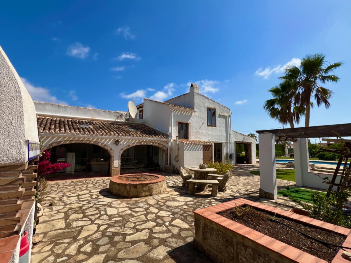 5 soveværelse Villa til salg i Javea / Xabia med swimmingpool garage - € 799.000 (Ref: 9239355)