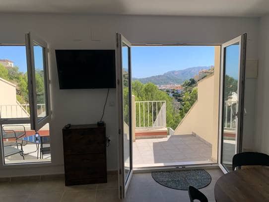 Villa/Maison Mitoyenne de 2 chambres à louer à Pedreguer avec piscine - 950 € (Ref: 9255890)