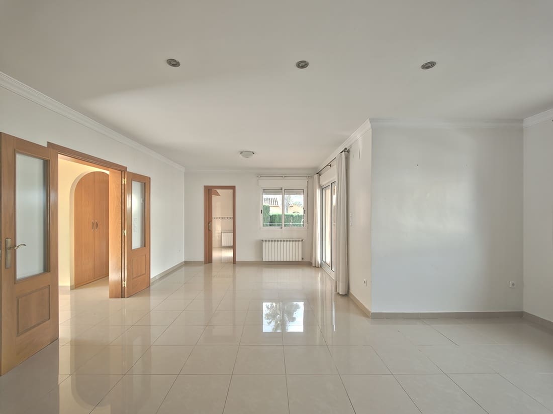 4 slaapkamer Villa te koop in Denia met zwembad garage - € 795.000 (Ref: 9257846)