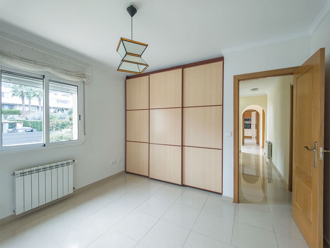 4 slaapkamer Villa te koop in Denia met zwembad garage - € 795.000 (Ref: 9257846)