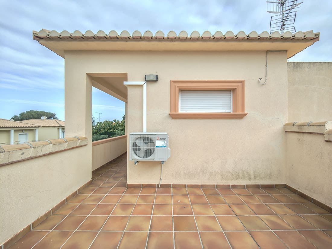 4 slaapkamer Villa te koop in Denia met zwembad garage - € 795.000 (Ref: 9257846)