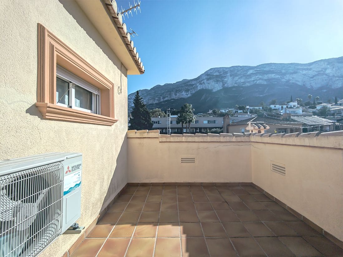 4 slaapkamer Villa te koop in Denia met zwembad garage - € 795.000 (Ref: 9257846)