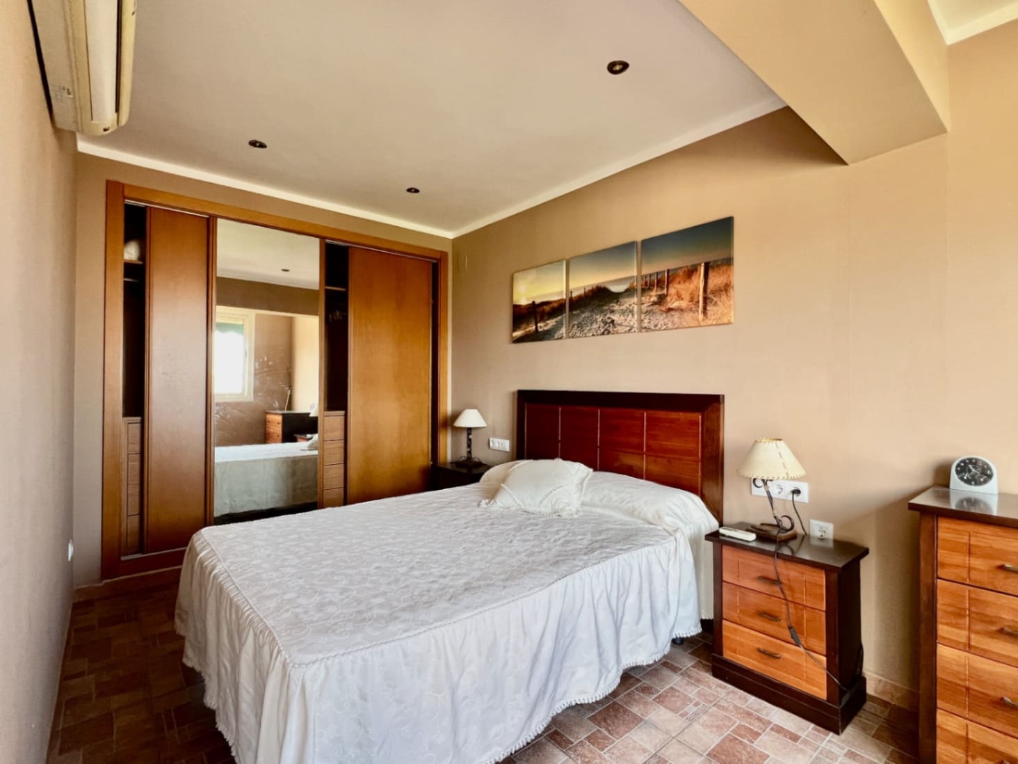 2 slaapkamer Appartement te koop in Denia met garage - € 225.000 (Ref: 9278544)