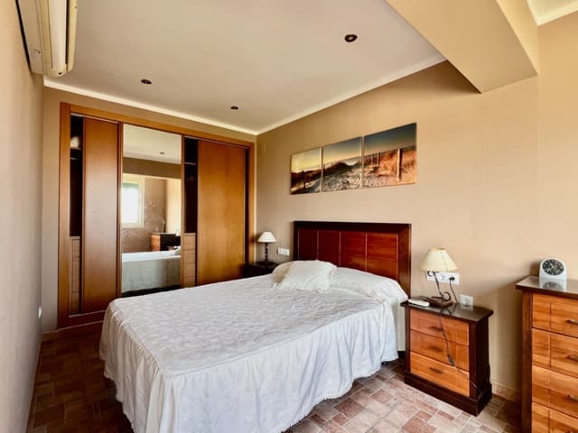 2 bedroom Apartment for sale in Les Bassetes - El Marjal, Dénia with garage - € 225,000 (Ref: 9278544)