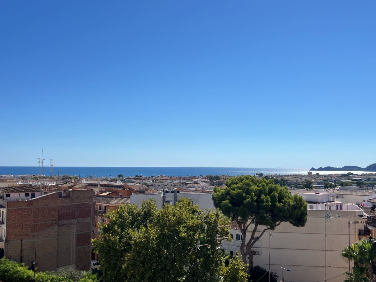 Piso de 5 habitaciones en Javea / Xàbia en venta - 395.000 € (Ref: 9309086)