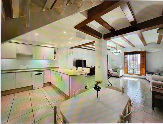 3 bedroom Townhouse for rent in Oliva Pueblo, Oliva - € 1,000 (Ref: 9343867)