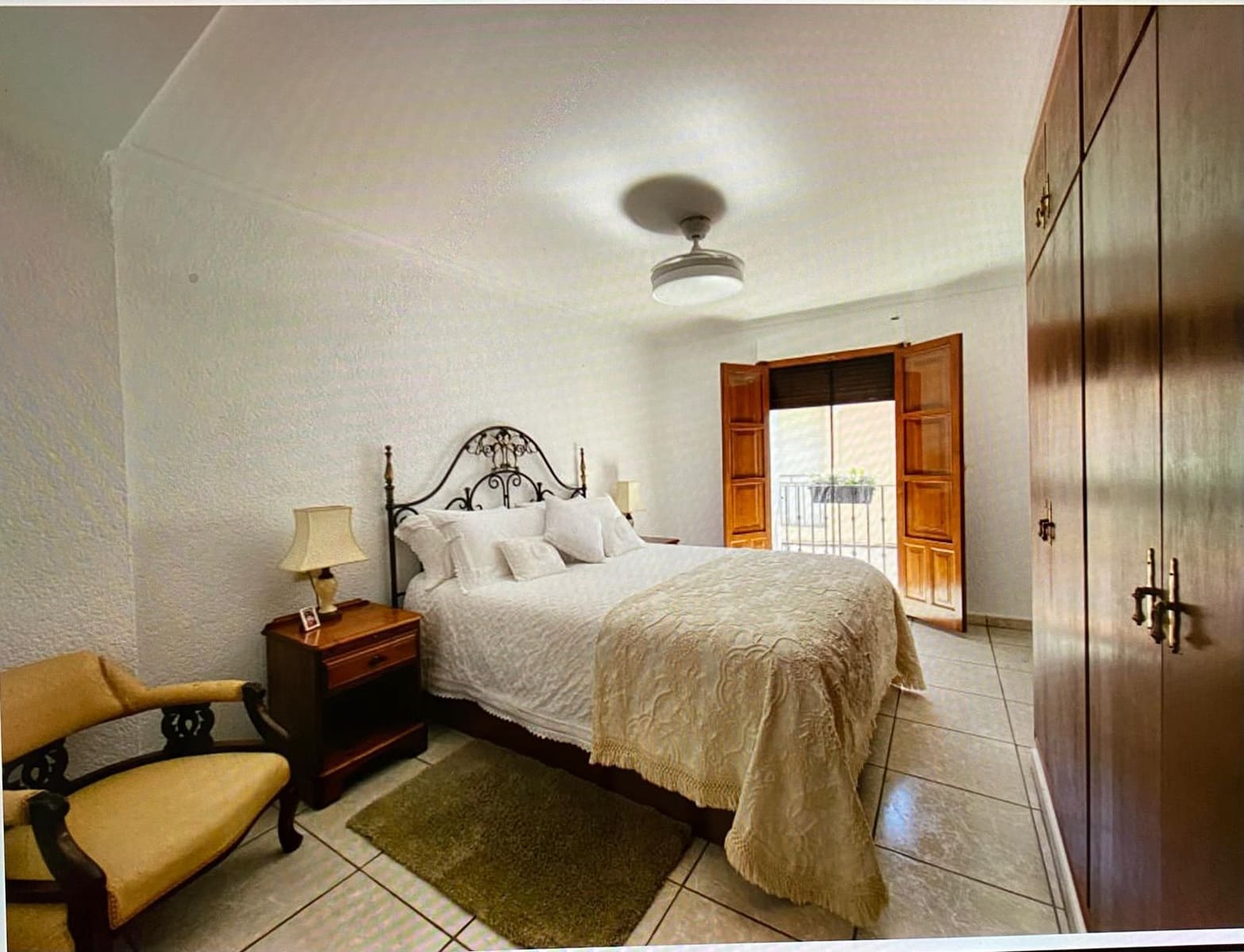 3 sovrum Hus att hyra i Oliva - 1 000 € (Ref: 9343867)