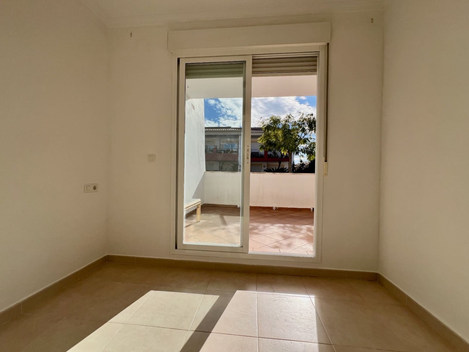 2 bedroom Apartment for sale in Denia with pool garage - € 228,000 (Ref: 9432817)