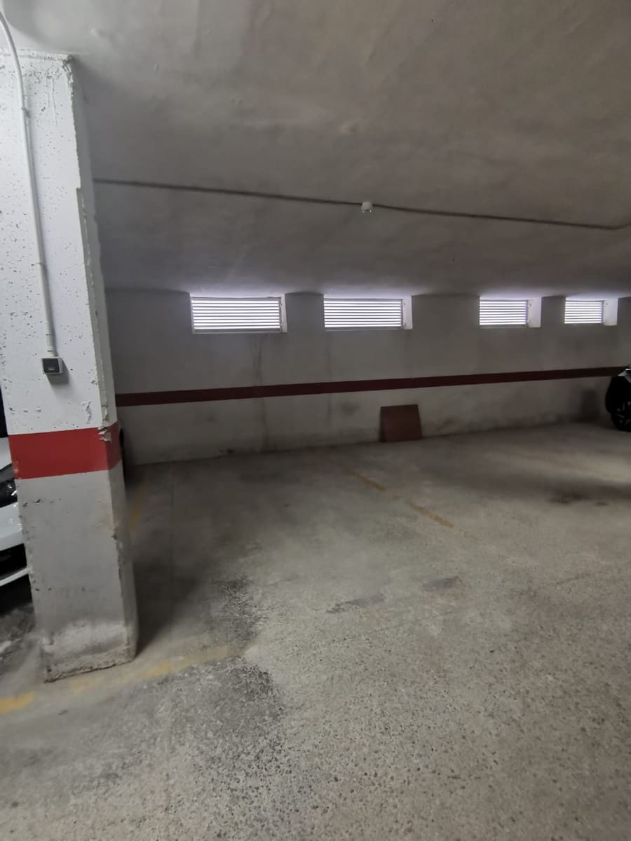Garage til salg i Pedreguer - € 15.000 (Ref: 9511195)