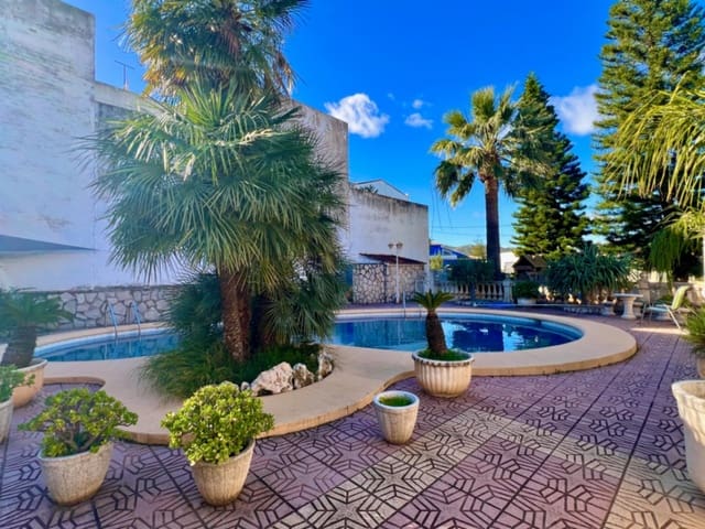 6 slaapkamer Villa te koop in Pedreguer met zwembad garage - € 1.200.000 (Ref: 9511197)