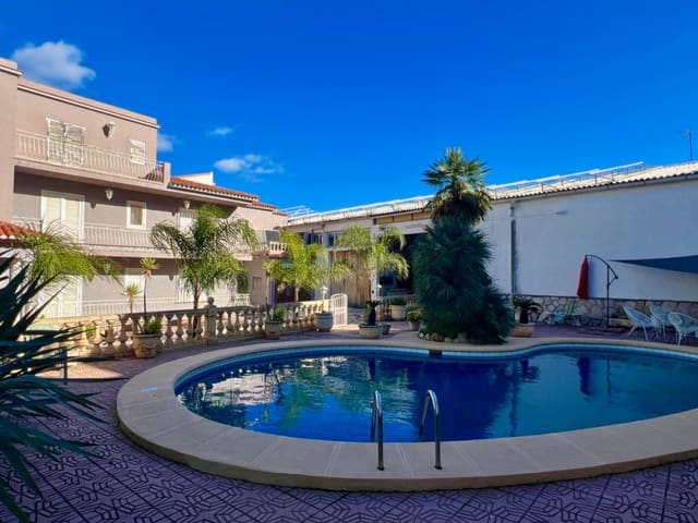 6 slaapkamer Villa te koop in Pedreguer met zwembad garage - € 1.200.000 (Ref: 9511197)