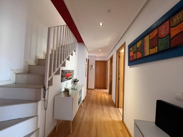 4 bedroom Penthouse for sale in Pedreguer with pool - € 280,000 (Ref: 9559745)