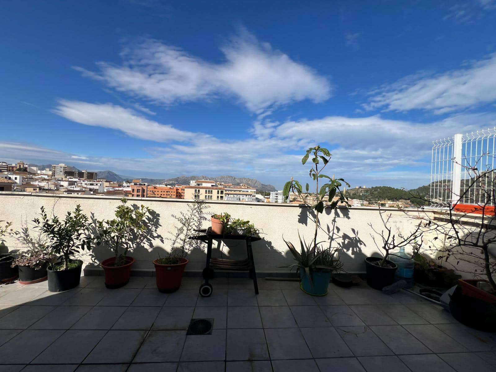 4 slaapkamer Penthouse te koop in Pedreguer met zwembad - € 280.000 (Ref: 9559745)