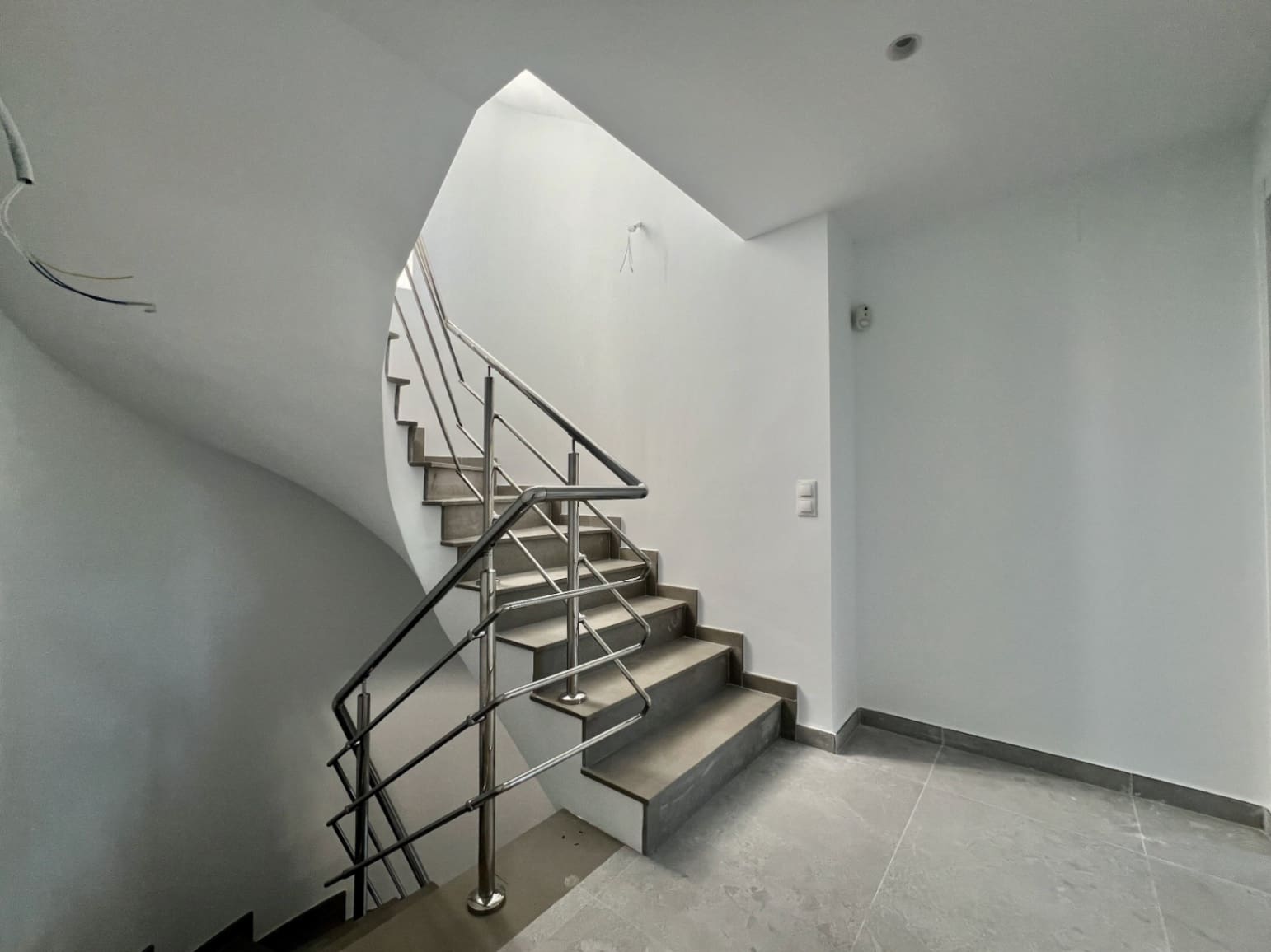 3 bedroom Villa for sale in Pedreguer with pool garage - € 850,000 (Ref: 9716683)