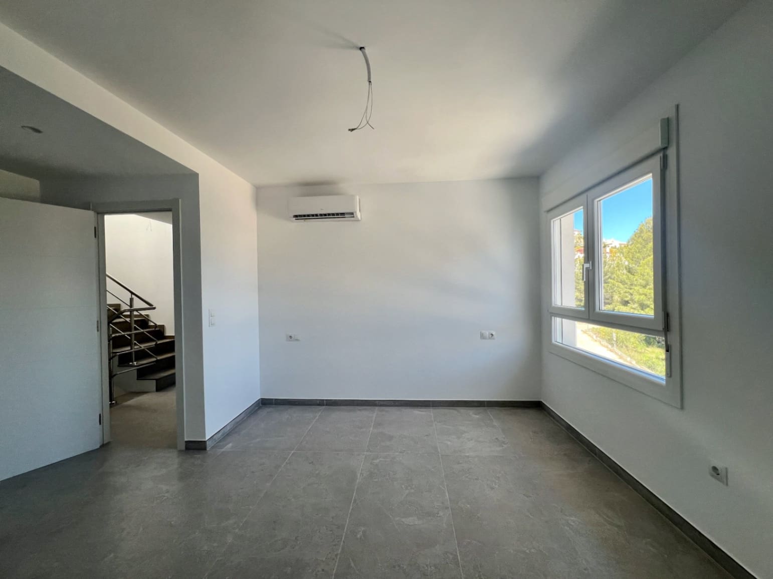 3 bedroom Villa for sale in Pedreguer with pool garage - € 850,000 (Ref: 9716683)