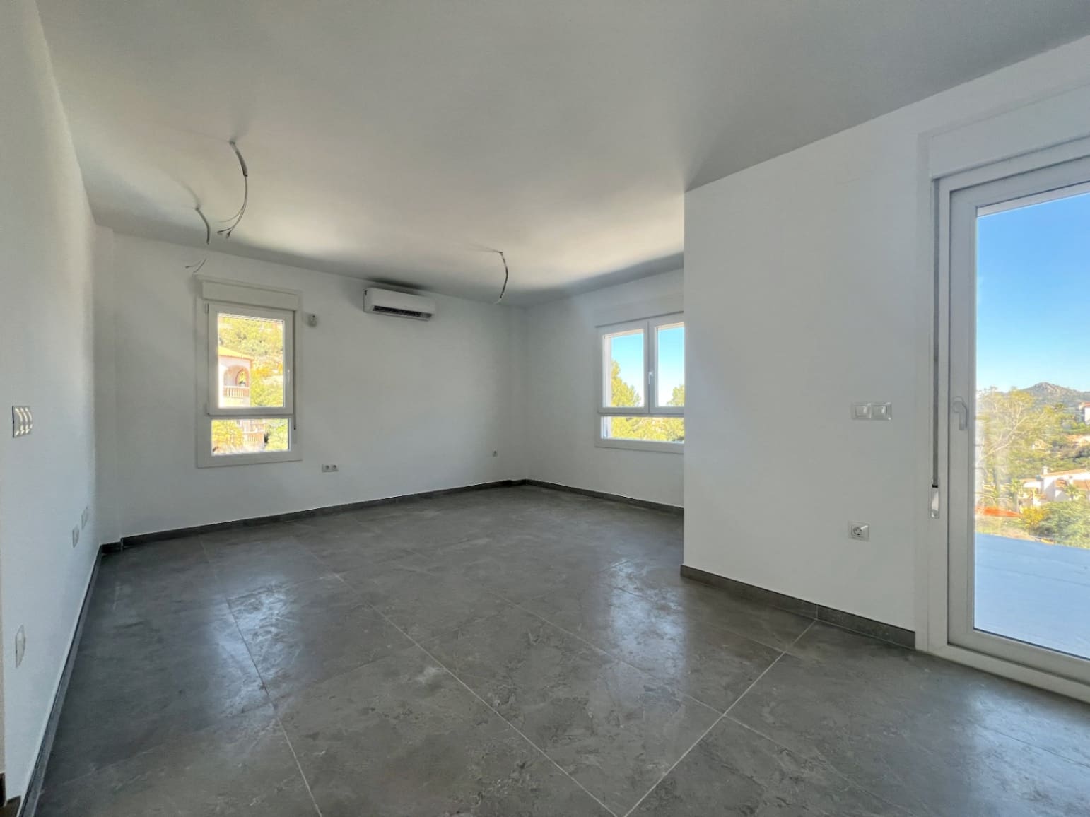 3 bedroom Villa for sale in Pedreguer with pool garage - € 850,000 (Ref: 9716683)