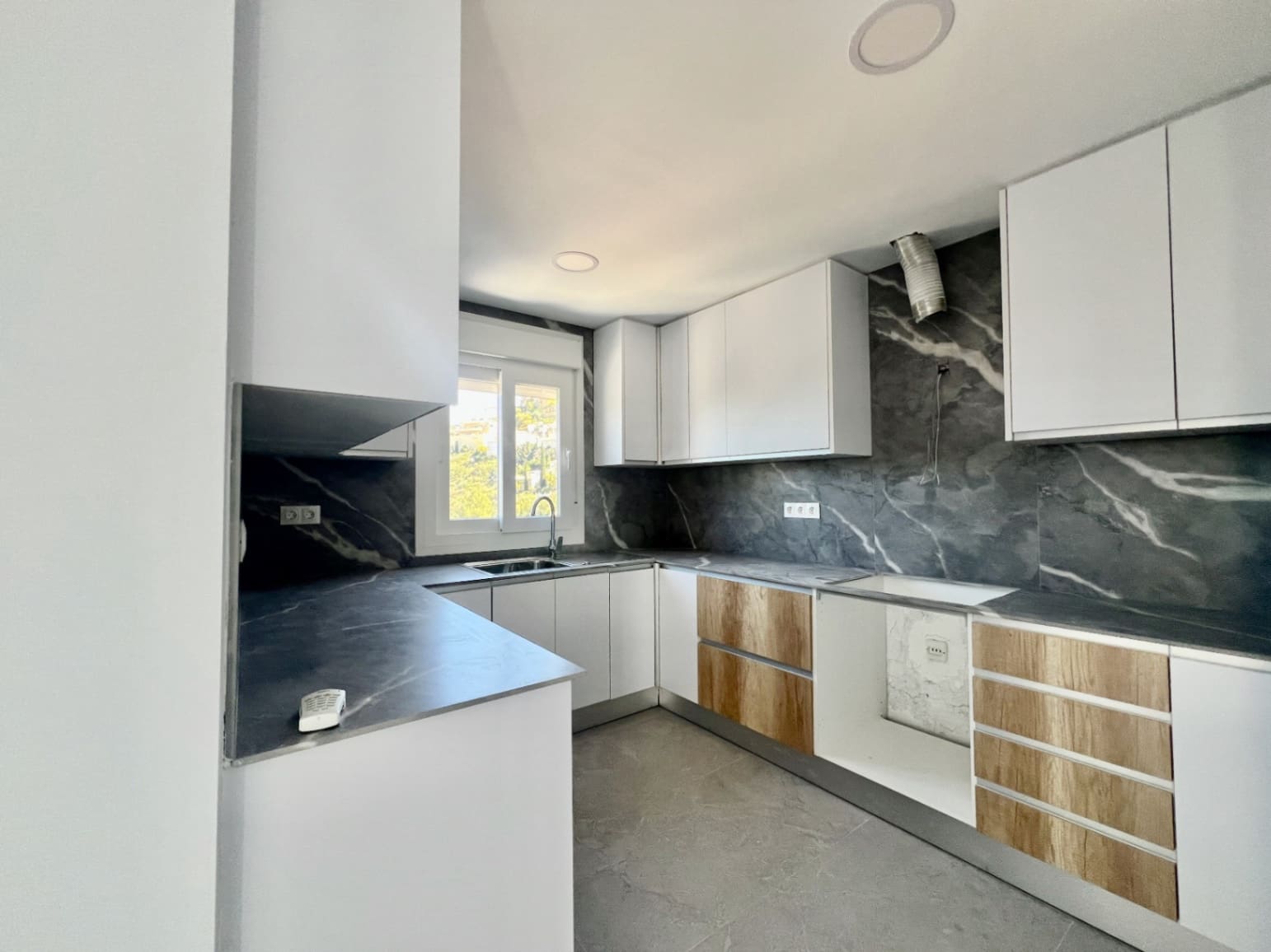 3 bedroom Villa for sale in Pedreguer with pool garage - € 850,000 (Ref: 9716683)