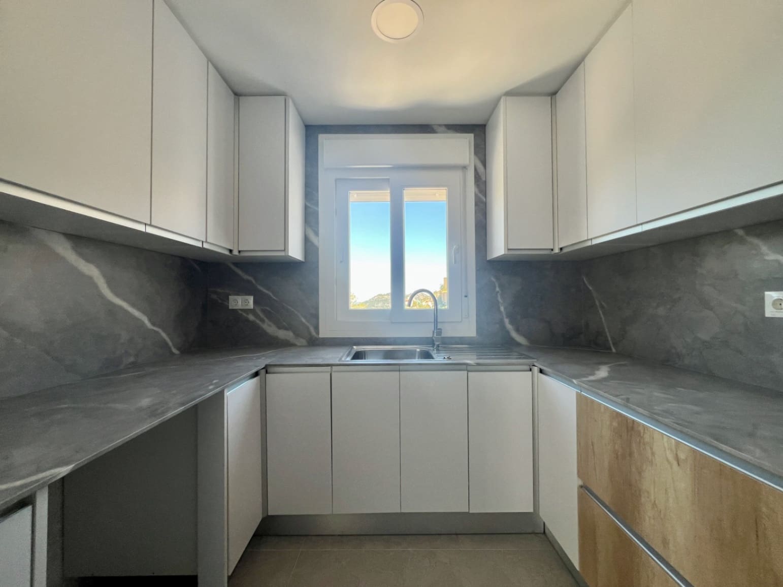 3 bedroom Villa for sale in Pedreguer with pool garage - € 850,000 (Ref: 9716683)