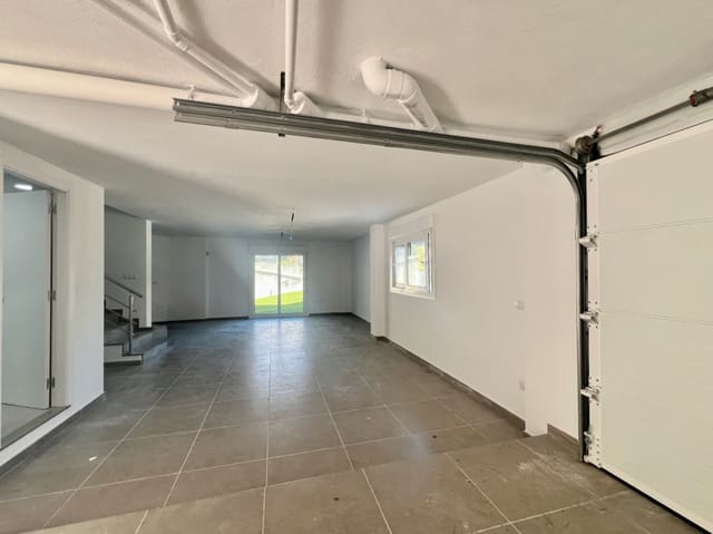 3 soverom Villa til salgs i Pedreguer med svømmebasseng garasje - € 850 000 (Ref: 9716683)