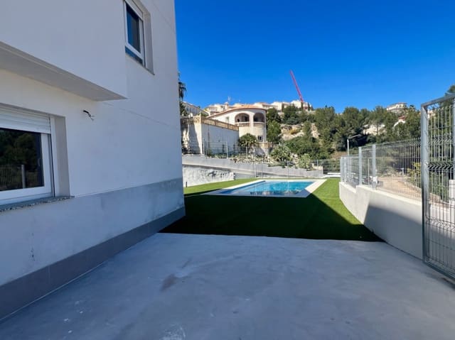 3 soverom Villa til salgs i Pedreguer med svømmebasseng garasje - € 850 000 (Ref: 9716683)