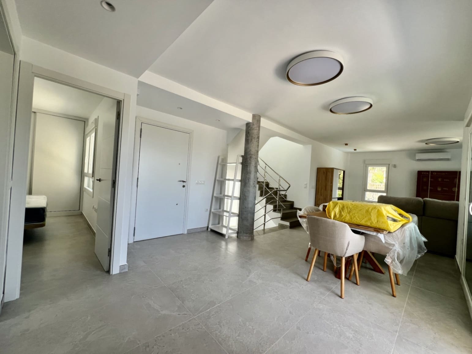 3 bedroom Villa for sale in Pedreguer with pool garage - € 799,000 (Ref: 9716683)
