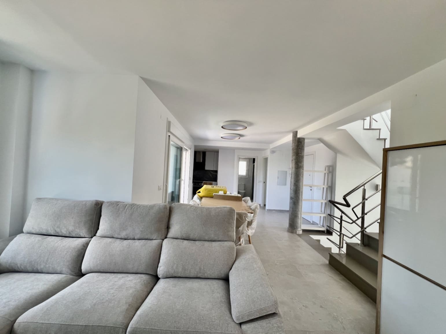 3 bedroom Villa for sale in Pedreguer with pool garage - € 799,000 (Ref: 9716683)