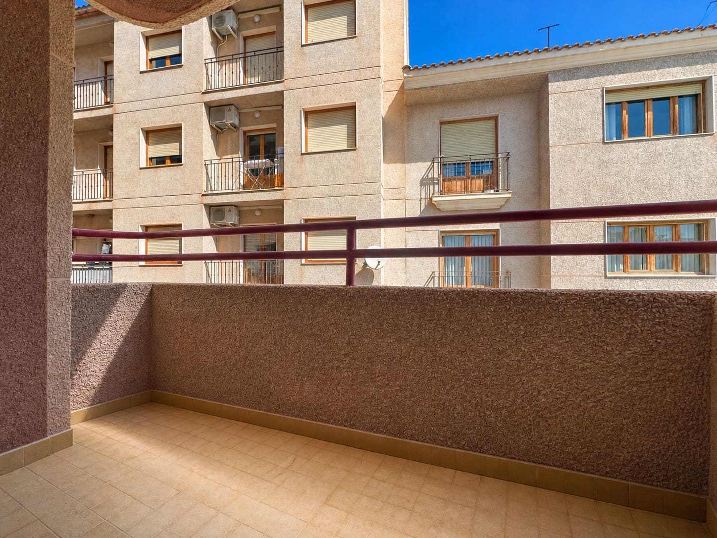 3 bedroom Flat for sale in Gata de Gorgos - € 150,000 (Ref: 9815129)