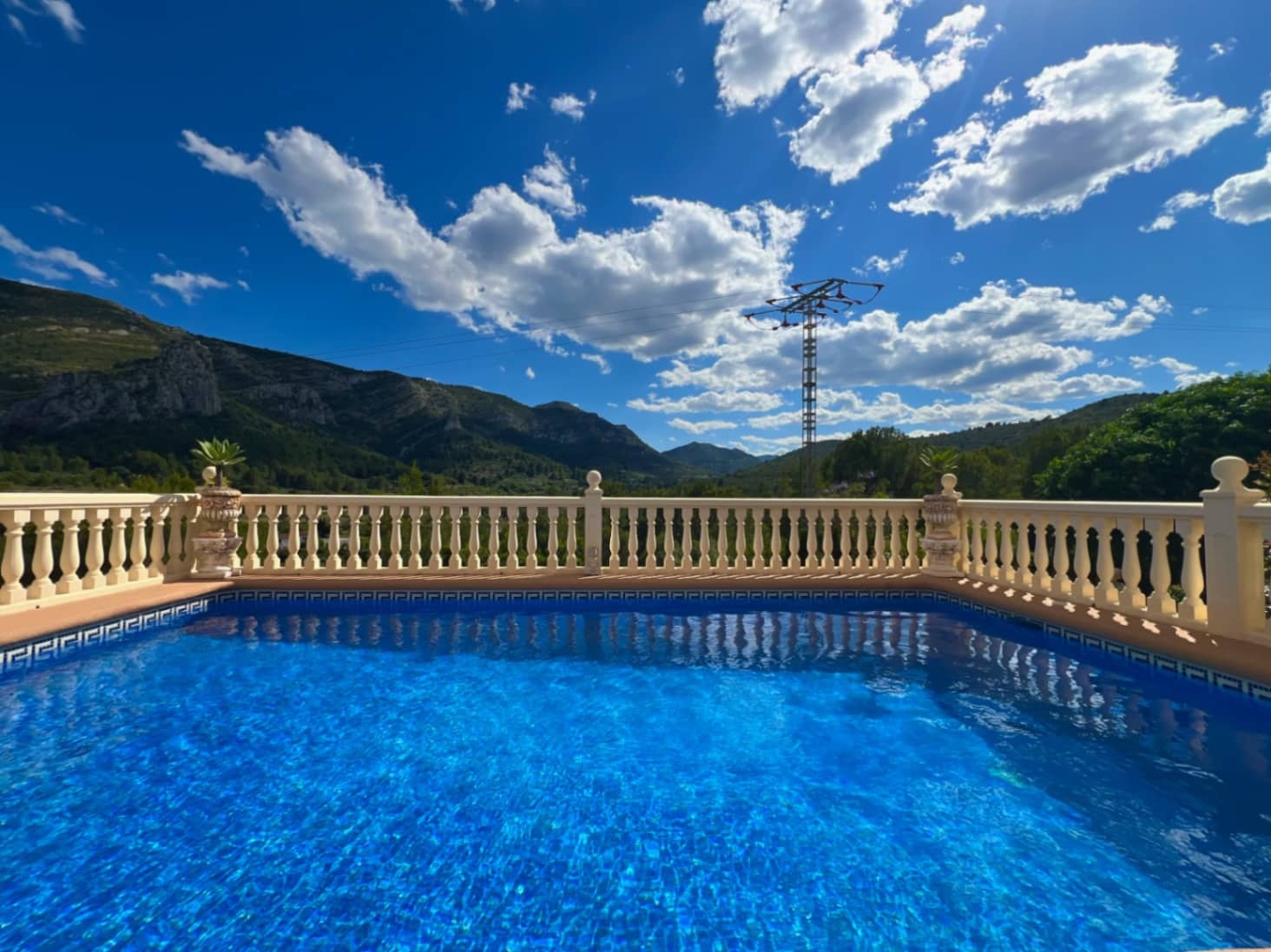 4 soveværelse Villa til salg i Pedreguer med swimmingpool garage - € 599.000 (Ref: 9841874)